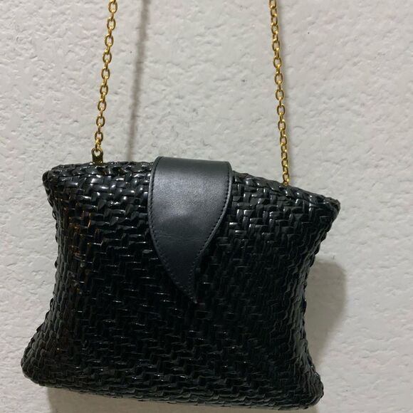 Impulse by SHARIF Leather & PVC Handwoven Basket Weave gold chain - Picture 9 of 14